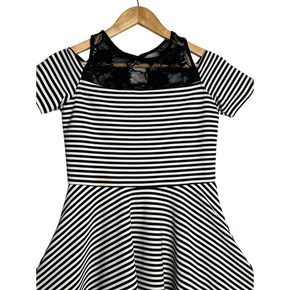 Ava & Yelly Black White Striped Cold-Shoulder Dress Lace Neckline Fit & Flare Si - Picture 3 of 16